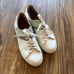 Women’s leather FRYE low top White Leather Lace-Up Sneakers